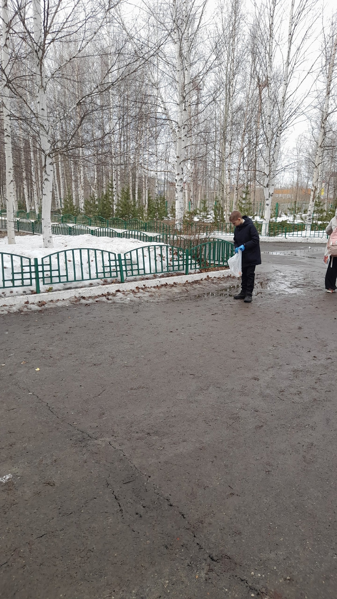 Акция &amp;quot;Субботник в моей школе&amp;quot;.
